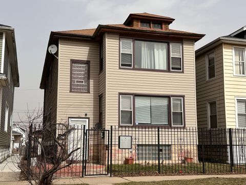 26 E 101st Place Chicago IL 60628