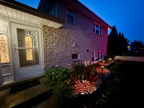 Tiny photo for 12118 W SOMERSET Road, Orland Park, IL 60467 (MLS # 12653161)