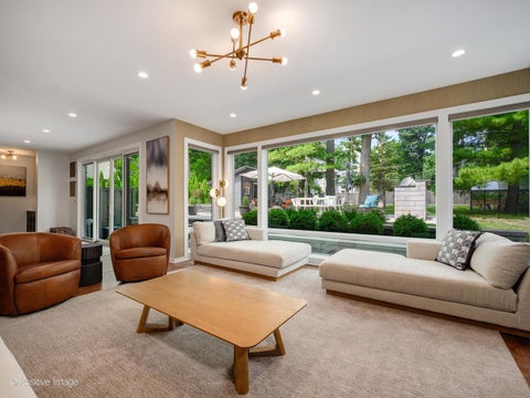 Tiny photo for 344 E Witchwood Lane, Lake Bluff, IL 60044 (MLS # 12712904)