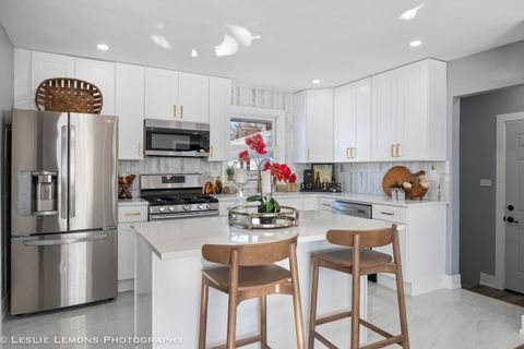 Tiny photo for 752 Rolling Drive, Lisle, IL 60532 (MLS # 12524981)