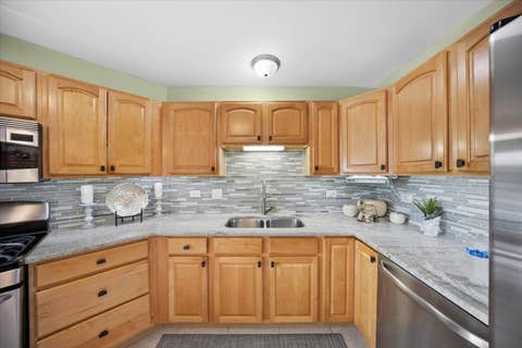 Tiny photo for 18220 Hidden Valley Cove, Orland Park, IL 60467 (MLS # 12725800)