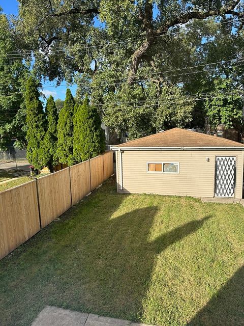 Tiny photo for 9202 S Lafayette Avenue, Chicago, IL 60620 (MLS # 12491072)