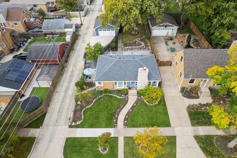 Tiny photo for 2542 S 6th Avenue, North Riverside, IL 60546 (MLS # 12785850)