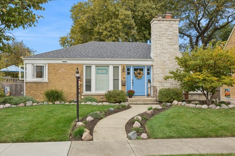 Photo of 2542 S 6th Avenue, North Riverside, IL 60546 (MLS # 12785850)