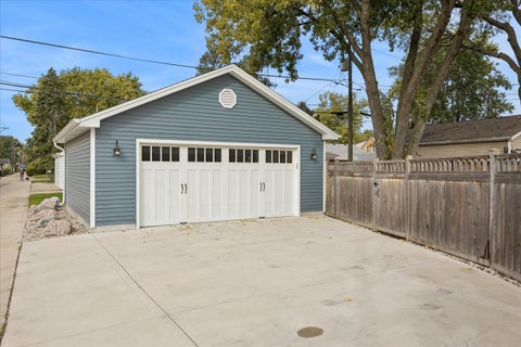 Tiny photo for 2542 S 6th Avenue, North Riverside, IL 60546 (MLS # 12785850)