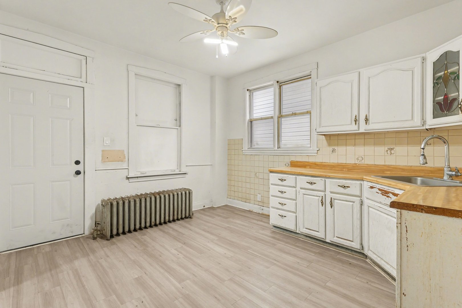 5032 W Gunnison Street