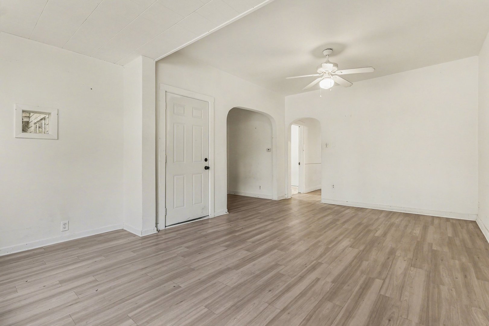 5032 W Gunnison Street