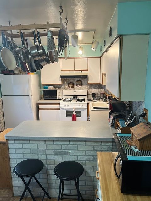 Tiny photo for 1792 Williamsburg Drive, Hoffman Estates, IL 60169 (MLS # 12575333)