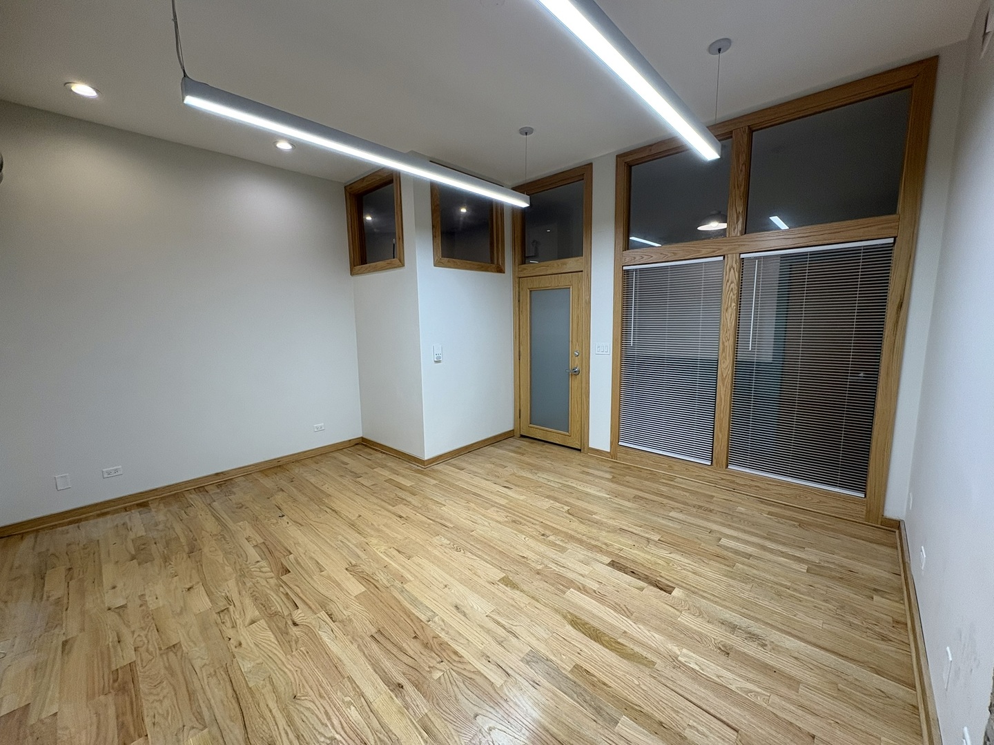 435 W Diversey Parkway 1B