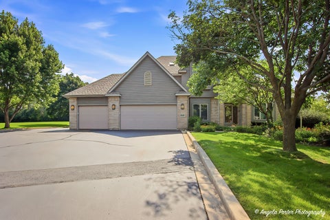 Photo of 8420 Saint Moritz Drive, Spring Grove, IL 60081 (MLS # 12700323)