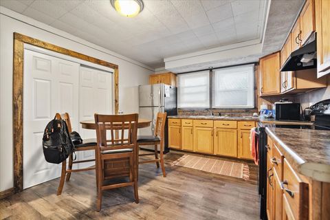 Tiny photo for 301 N 2nd Avenue, Chenoa, IL 61726 (MLS # 12525132)