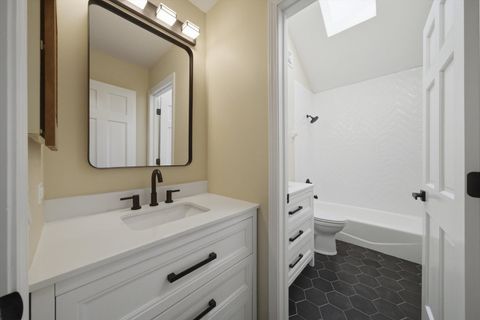 Tiny photo for 1215 Triple Crown Court, Bartlett, IL 60103 (MLS # 12606450)