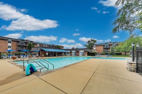 Tiny photo for 4224 Saratoga Avenue #J110, Downers Grove, IL 60515 (MLS # 12443204)