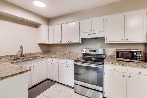 Tiny photo for 4224 Saratoga Avenue #J110, Downers Grove, IL 60515 (MLS # 12443204)