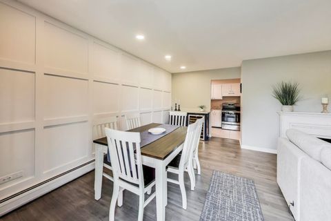 Tiny photo for 4224 Saratoga Avenue #J110, Downers Grove, IL 60515 (MLS # 12443204)