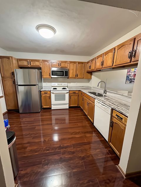 Tiny photo for 1827 Pebble Beach Circle, Elk Grove Village, IL 60007 (MLS # 12700767)