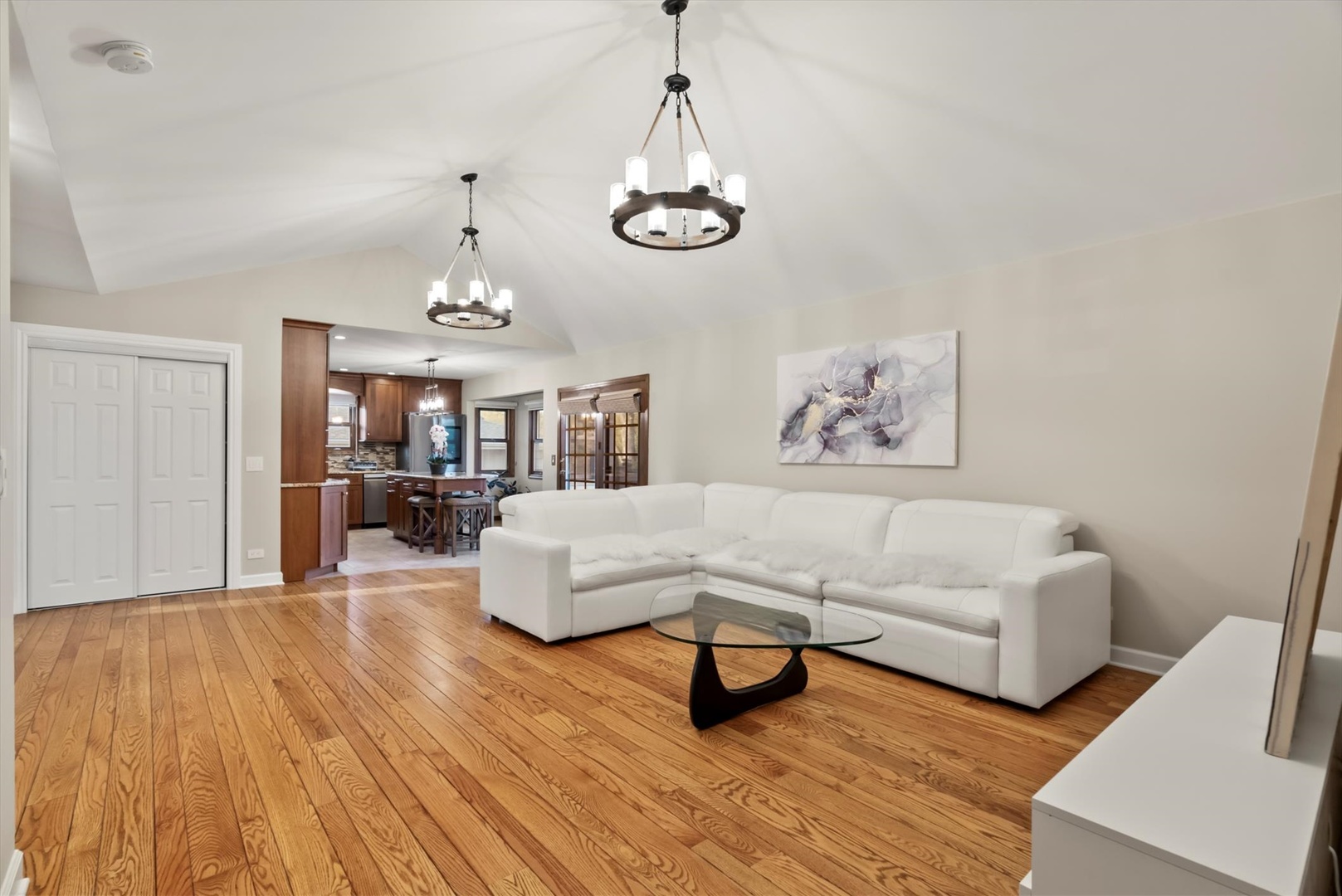 871 Woodcrest Lane