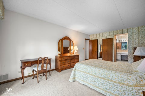 Tiny photo for 1421 Woodbridge Road #1A, Joliet, IL 60436 (MLS # 12763200)