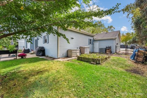 Tiny photo for 1820 Crofton Drive, Algonquin, IL 60102 (MLS # 12491585)