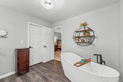 Tiny photo for 1820 Crofton Drive, Algonquin, IL 60102 (MLS # 12491585)