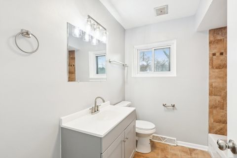Tiny photo for 926 Braemar Road, Flossmoor, IL 60422 (MLS # 12493382)