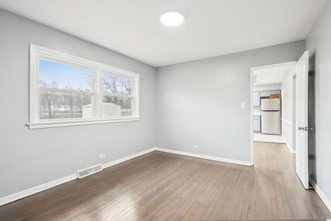 Tiny photo for 926 Braemar Road, Flossmoor, IL 60422 (MLS # 12493382)