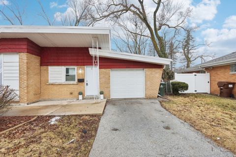 Tiny photo for 926 Braemar Road, Flossmoor, IL 60422 (MLS # 12493382)