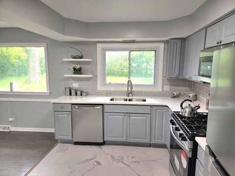 Tiny photo for 926 Braemar Road, Flossmoor, IL 60422 (MLS # 12493382)