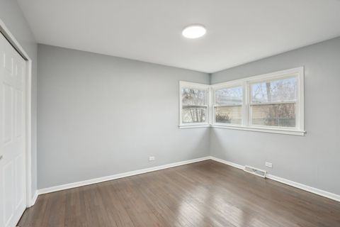 Tiny photo for 926 Braemar Road, Flossmoor, IL 60422 (MLS # 12493382)