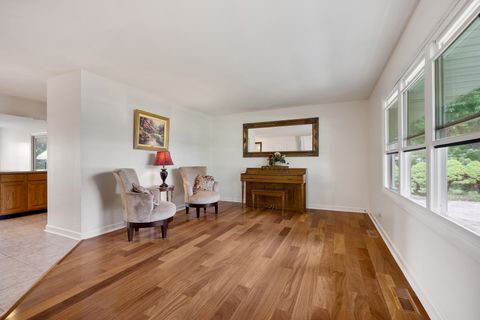Tiny photo for 586 Aztec Drive, Carol Stream, IL 60188 (MLS # 12620468)