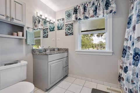 Tiny photo for 586 Aztec Drive, Carol Stream, IL 60188 (MLS # 12620468)