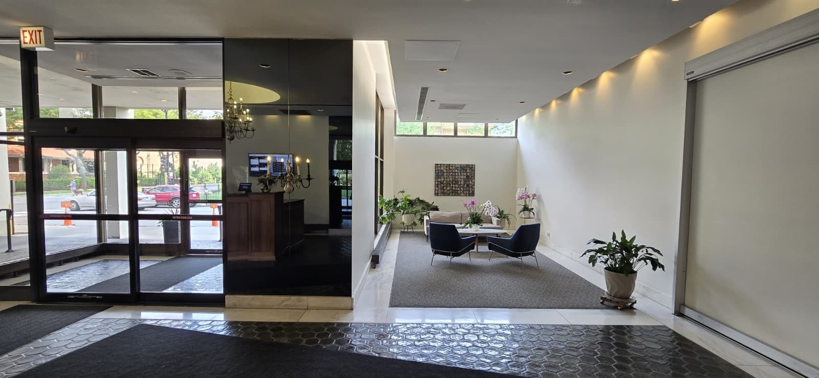 6171 N Sheridan Road 2307