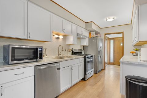 Tiny photo for 16321 Maryland Avenue, South Holland, IL 60473 (MLS # 12509102)