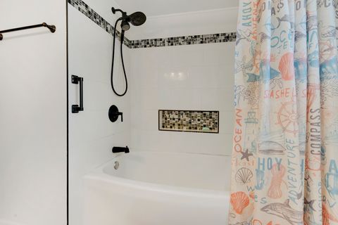 Tiny photo for 16321 Maryland Avenue, South Holland, IL 60473 (MLS # 12509102)