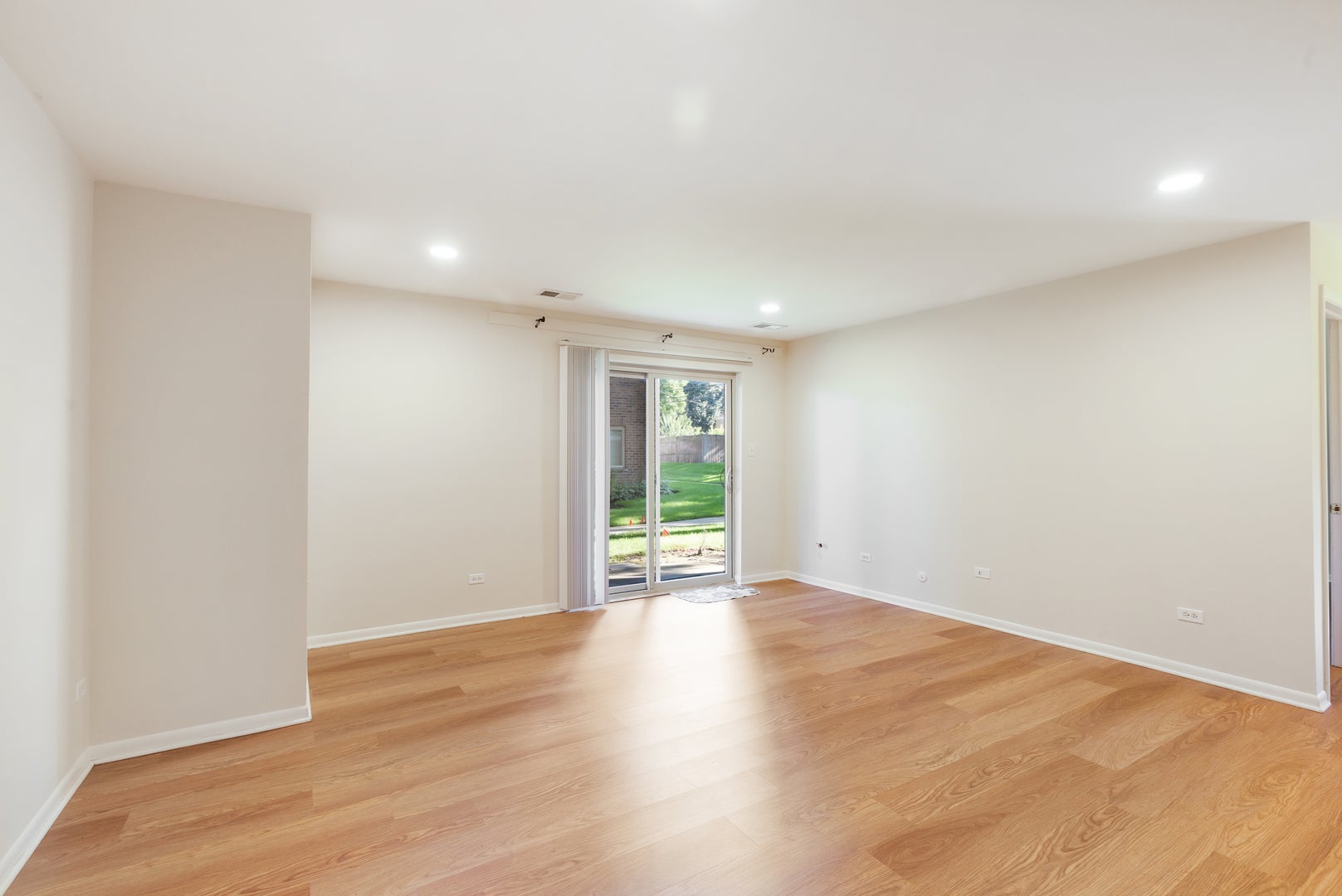 611 W Central Road A5