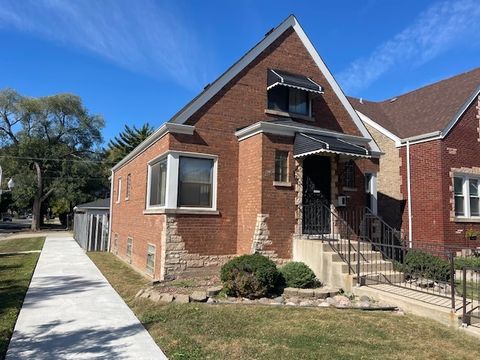 Photo of 10458 S Calumet Avenue, Chicago, IL 60628 (MLS # 12490334)