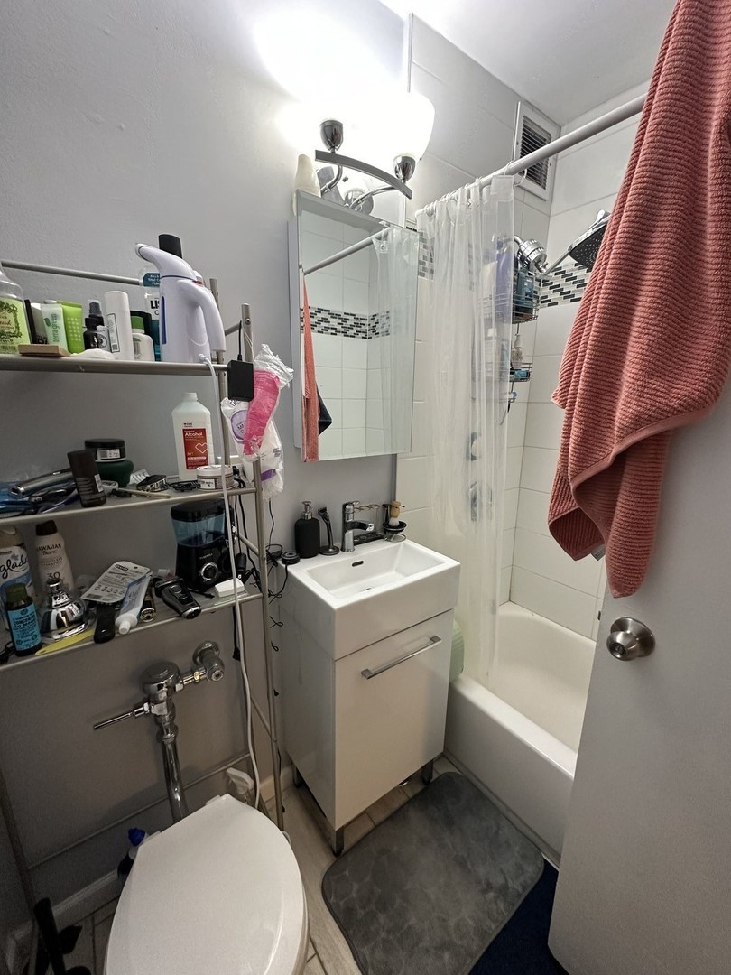 4880 N Marine Drive 412