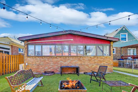 Tiny photo for 2109 Dobson Street, Evanston, IL 60202 (MLS # 12581065)