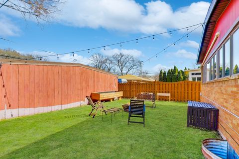 Tiny photo for 2109 Dobson Street, Evanston, IL 60202 (MLS # 12581065)