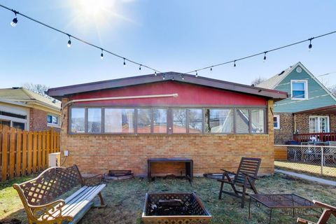 Tiny photo for 2109 Dobson Street, Evanston, IL 60202 (MLS # 12581065)