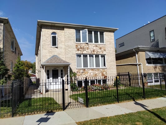2548 W WINNEMAC AVE, CHICAGO, IL 60625 - Image e8bbc5bc23d9265092f95e92ce6d3e3d/2858679149