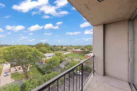 Tiny photo for 1043 S York Road #606, Bensenville, IL 60106 (MLS # 12757566)