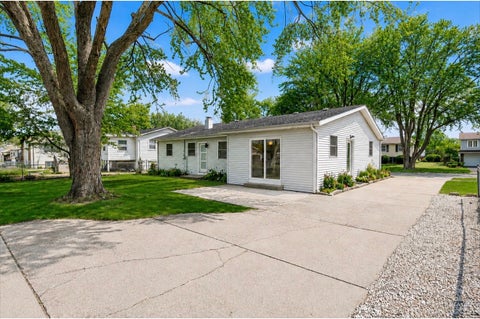 Tiny photo for 8766.. S 83RD CT.. Avenue, Hickory Hills, IL 60457 (MLS # 12728431)