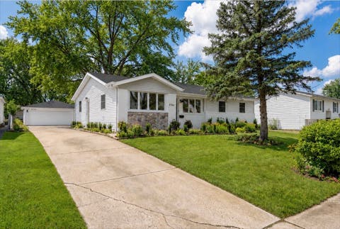Tiny photo for 8766.. S 83RD CT.. Avenue, Hickory Hills, IL 60457 (MLS # 12728431)