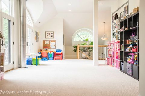 Tiny photo for 378 E Deerpath Road, Wood Dale, IL 60191 (MLS # 12666286)