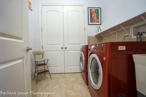 Tiny photo for 378 E Deerpath Road, Wood Dale, IL 60191 (MLS # 12666286)