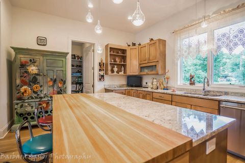 Tiny photo for 378 E Deerpath Road, Wood Dale, IL 60191 (MLS # 12666286)