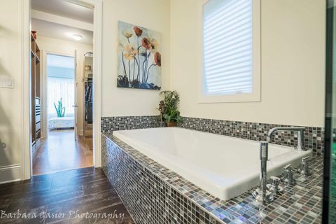 Tiny photo for 378 E Deerpath Road, Wood Dale, IL 60191 (MLS # 12666286)