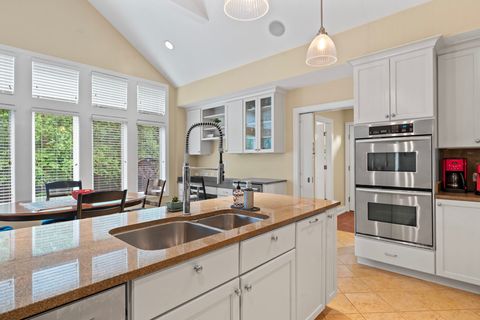 Tiny photo for 860 Kenton Road, Deerfield, IL 60015 (MLS # 12466119)