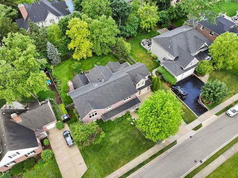 Tiny photo for 860 Kenton Road, Deerfield, IL 60015 (MLS # 12466119)